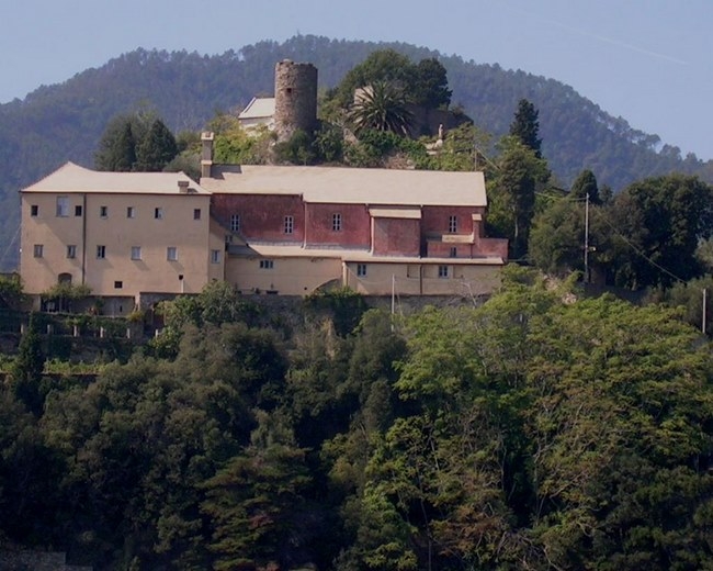Muri pericolosi e crepe, il Convento di Monterosso ha ancora bisogno di aiuto