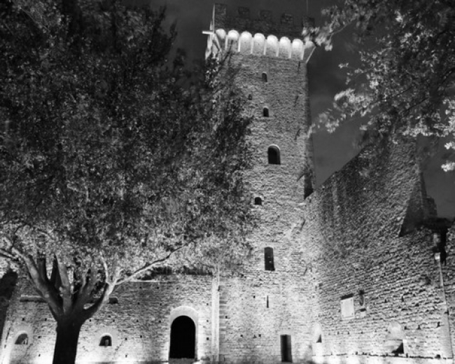 Castelnuovo Magra: Erwitt e Torre del Castello, binomio vincente