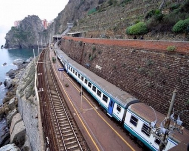 Treni Cinque Terre, Paita e Michelucci (PD): &quot;Il 25 aprile un disastro annunciato&quot;