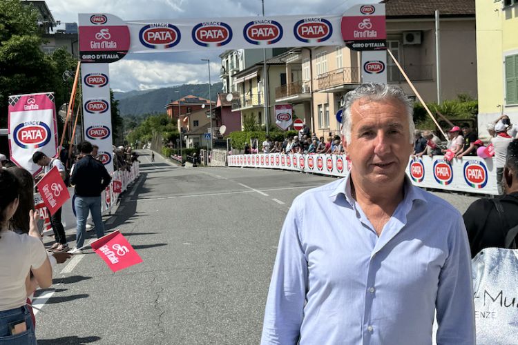 Traguardo volante del Giro d'Italia a Ceparana, il Sindaco Battilani: 