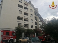La Spezia, forse un fulmine all&#039;origine dell&#039;incendio in un palazzo