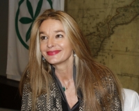 Insulti a Lara Ghiglione, la vicinanza di Stefania Pucciarelli