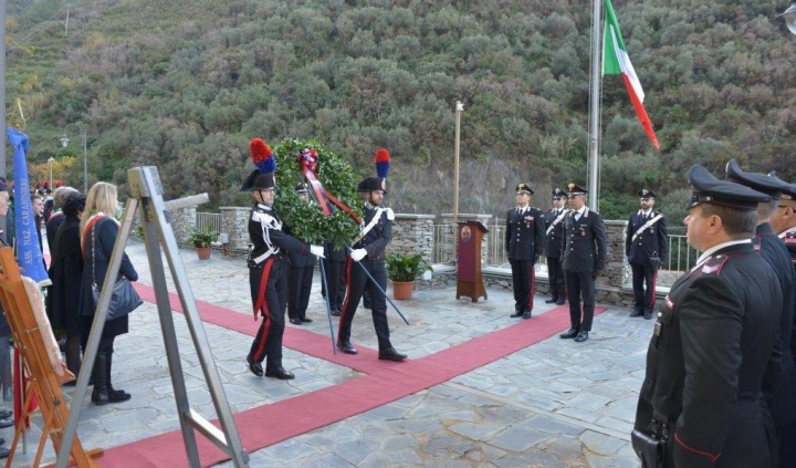 Raccolta cerimonia nella Stazione Carabinieri intitolata ad Enzo Fregosi