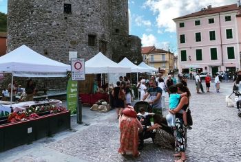 Una festa per tutti: domenica 10 settembre ai piedi del castello di Varese Ligure ritorna il Valle Bio Festival