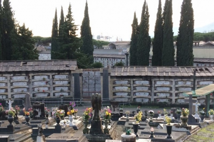 Commemorazione dei defunti, cimiteri aperti tutto il giorno