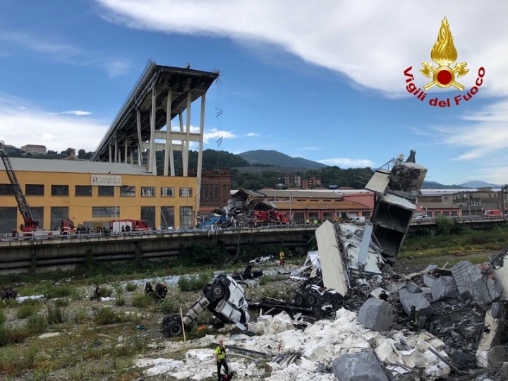 Tragedia di Genova: uomini, mezzi e aiuti anche dalla Spezia