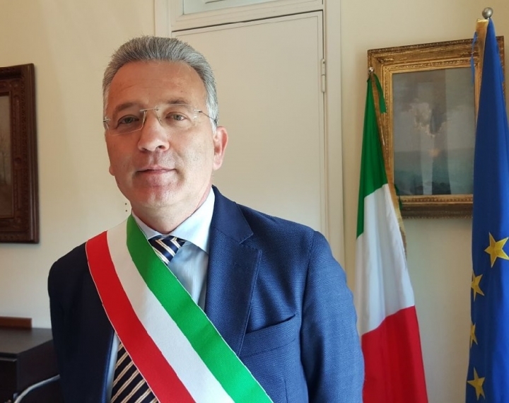 Neo-parlamentari spezzini, i complimenti del sindaco Peracchini