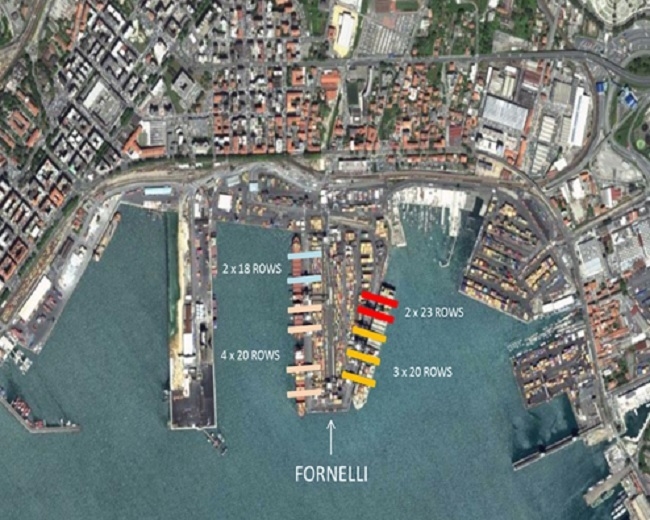 Operative le super gru LSCT, Spezia porto record