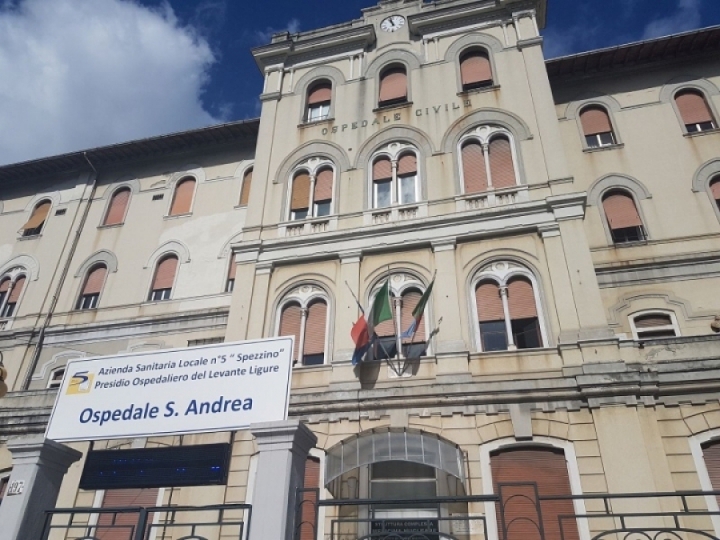 Non salgono i ricoverati al Sant&#039;Andrea: 76 casi positivi in più in Liguria