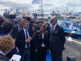 Il Viceministro Rixi allo stand di Baglietto al Versilia Yachting Rendez-vous