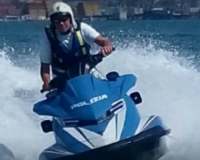 A folle velocità nel canale di Porto Venere, motoscafo inseguito dalla Polizia