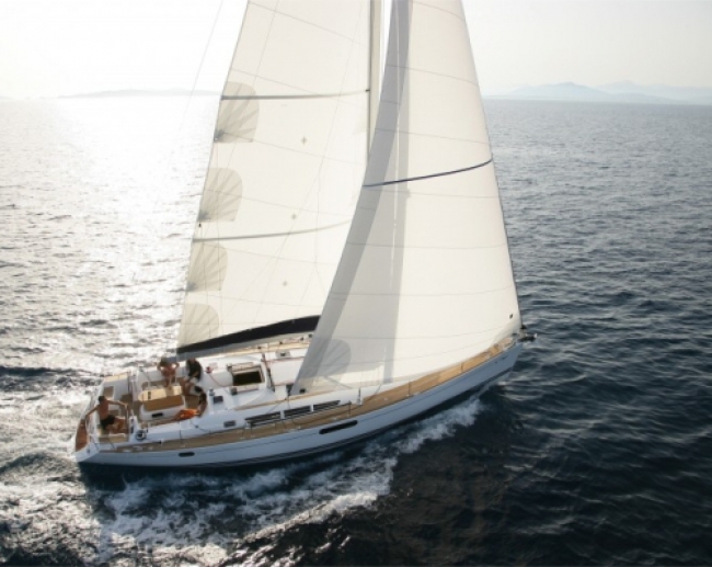 Noleggio barca a vela senza skipper La Spezia by Sailing5terre
