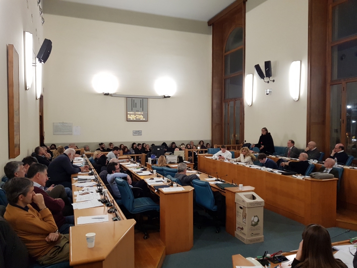 4 possibili soluzioni per gli Oss spezzini: le chiede il consiglio comunale all&#039;unanimità (video)