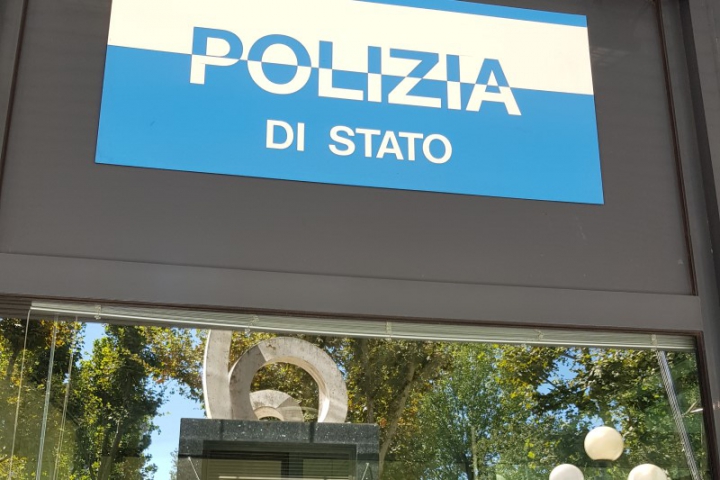 La Spezia: non si presenta in Questura, sottoposto ad arresti domiciliari con braccialetto elettronico