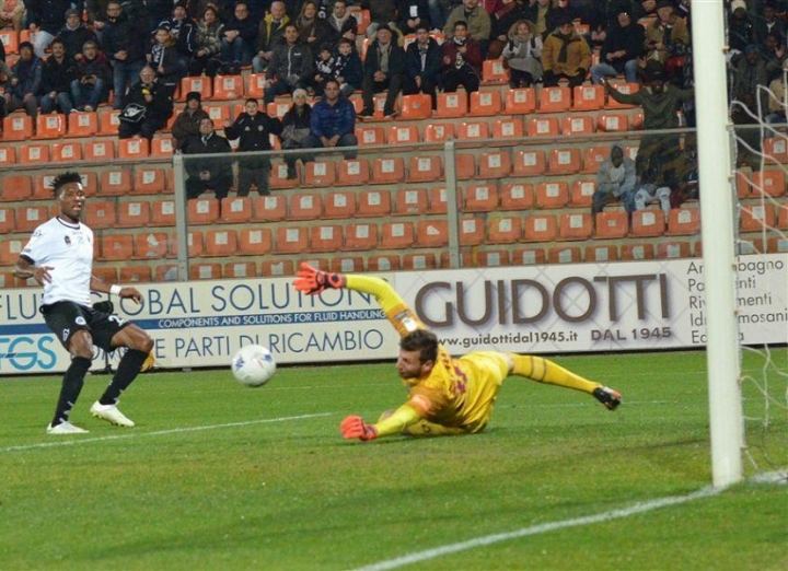 Le Aquile tirano fuori gli artigli e tornano a vincere! Spezia - Livorno 3-0
