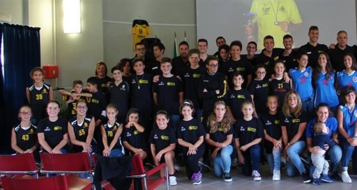 La presentazione del Volley Colombiera e del Volley Ameglia Project diventa una festa