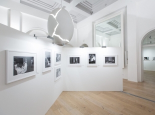 Ultime settimane per visitare la mostra Between Darkness and Light in Fondazione Carispezia