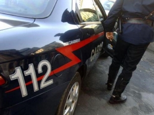 La Spezia, aggredisce Carabinieri per proteggere un connazionale che aveva ferito un militare