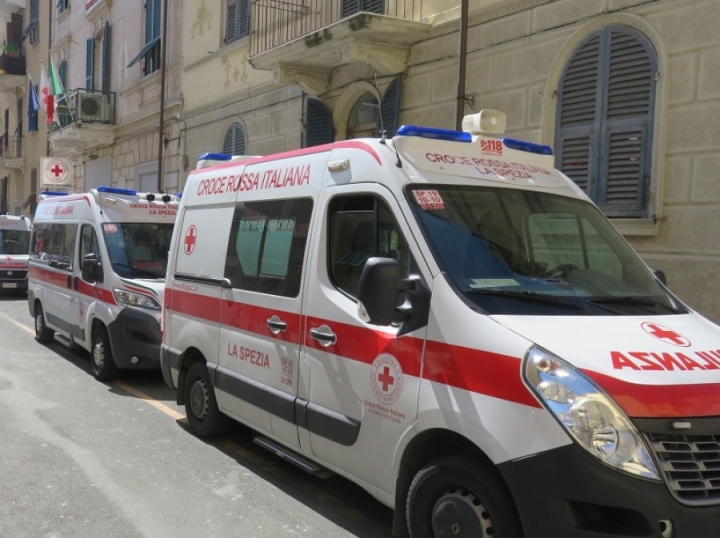 Ambulanze gratis in autostrada, la Lega ringrazia Rixi