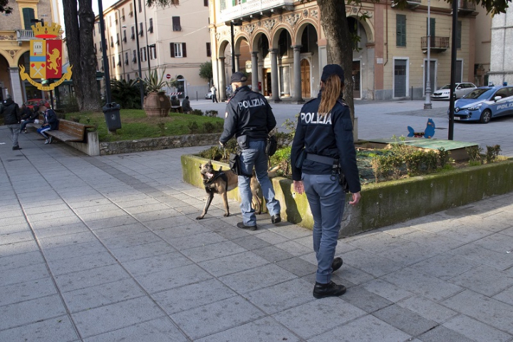 Polizia di Stato, controlli antidroga alla Spezia