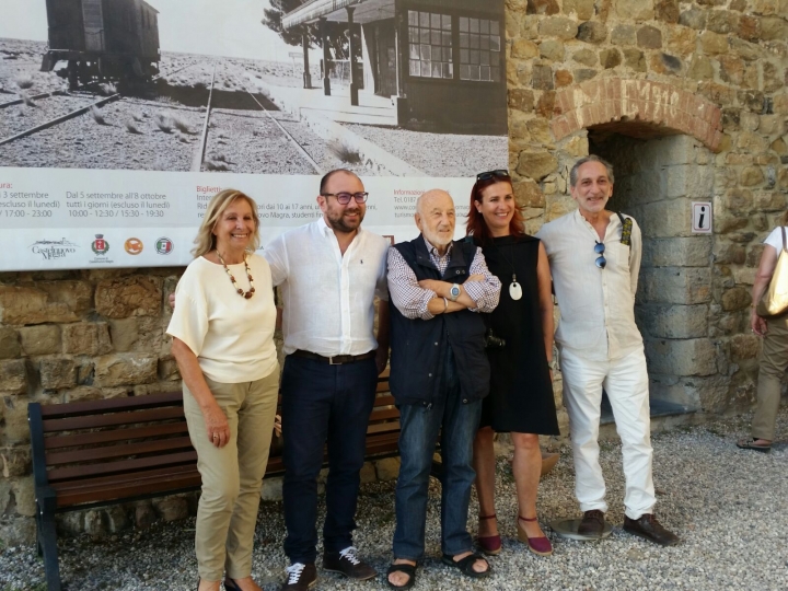 Castelnuovo Magra, inaugurata la mostra fotografica di Bruce ... - Gazzetta della Spezia e Provincia