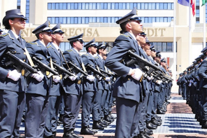 Guardia di Finanza, pubblicato il bando per il reclutamento di 1.409 allievi