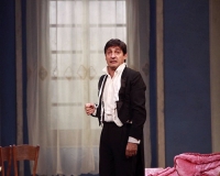 “Sarto per signora”, all’Astoria in scena la commedia con Emilio Solfrizzi