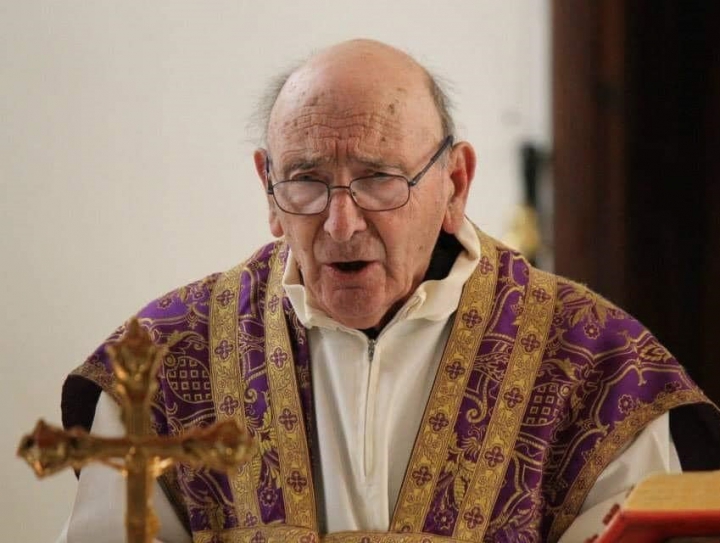 Addio al canonico Franco Sciaccaluga, decano del clero diocesano