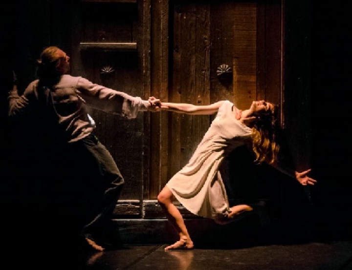 Compagnia F.De Andrè presenta: “Julieta e Romeo, l’exilio y la saudade” al Dialma Ruggiero