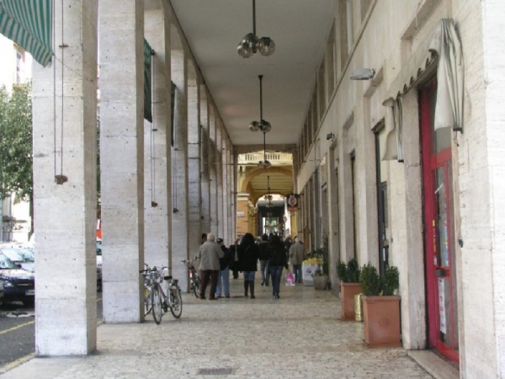 Nuova vita per i portici di via Veneto: ok al progetto di riqualificazione