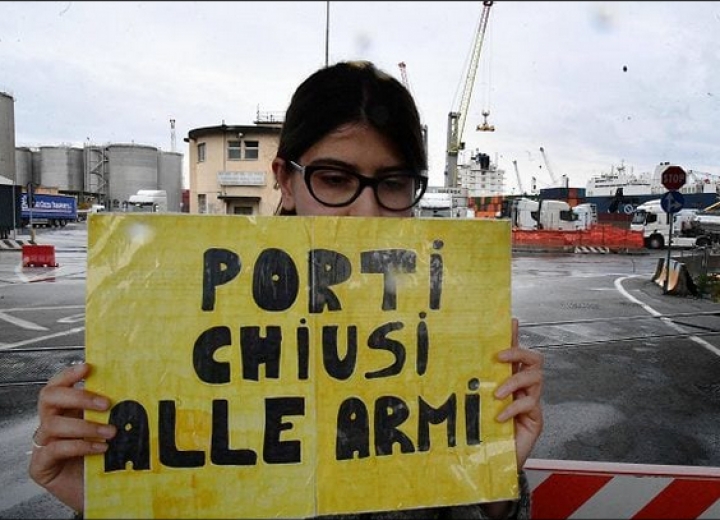 “Chiudete i porti alle navi delle armi!”, l&#039;appello al Governo