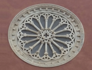 Completato il restauro conservativo della facciata della chiesa di Ameglia