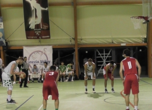Sarzana Basket, al PalaBologna per gara 2 dei play-off contro CUS
